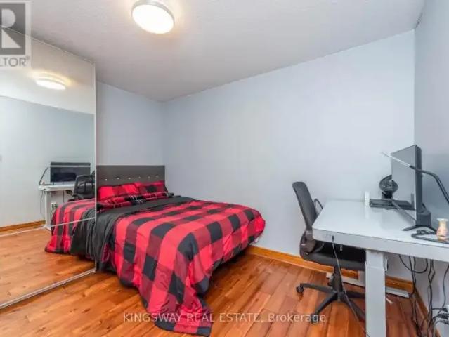 House 5 Bedroom For Rent Vaughan ON 4850 ES102468536