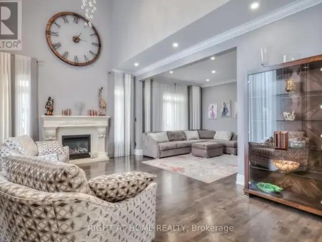 House 5 Bedroom For Rent Vaughan ON 8000 ES105186121