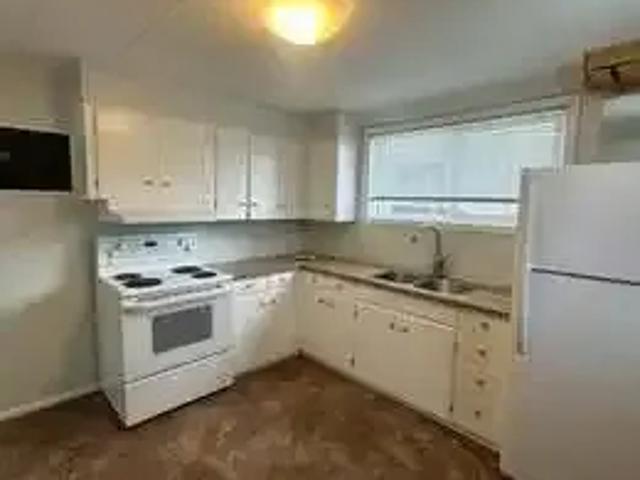 House 6 Bedroom For Rent Edmonton AB 2695 ELS102338947