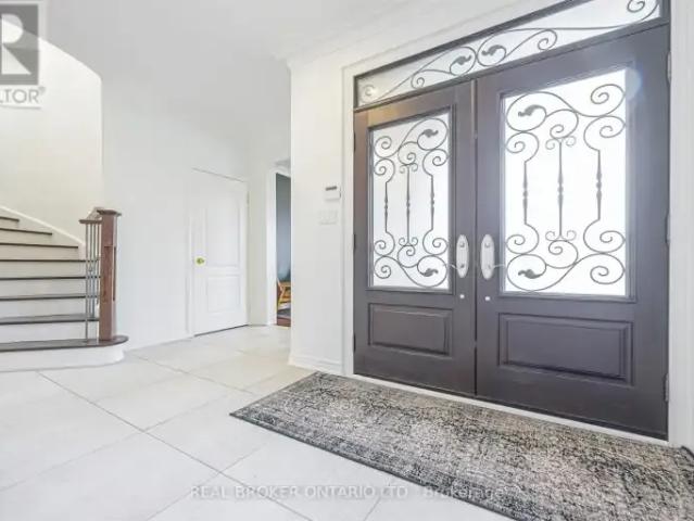 House 6 Bedroom For Rent Richmond Hill ON 5800 ES103179246