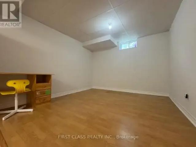 House 6 Bedroom For Rent Richmond Hill ON 1850 ES103390718