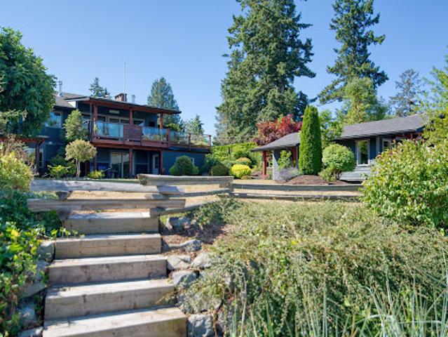 House with terrace