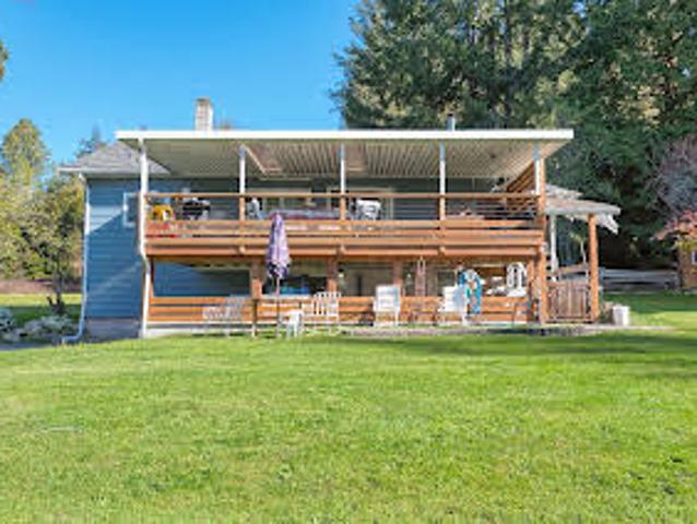Seaside house with garden