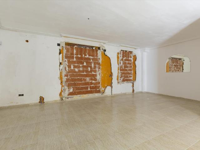 Casa en venta en Valdelaguna, Madrid en Calle Del Alamillo