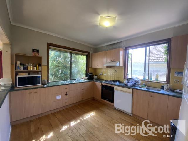 House 1 Bedroom For Rent Burwood VIC 200 ES101506316