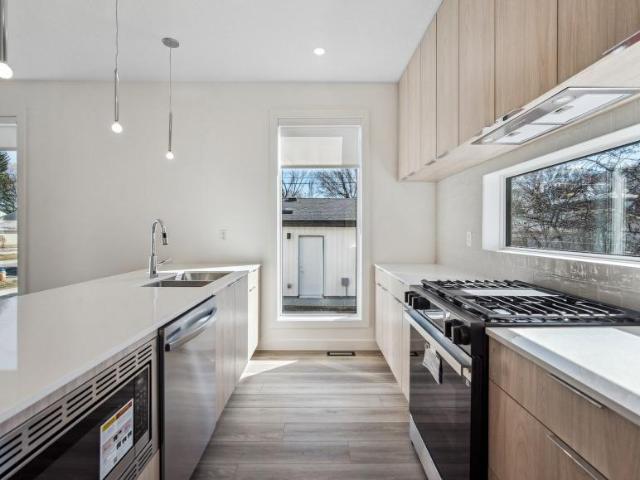House 1 Bedroom For Rent Edmonton AB 1200 ELS98314503