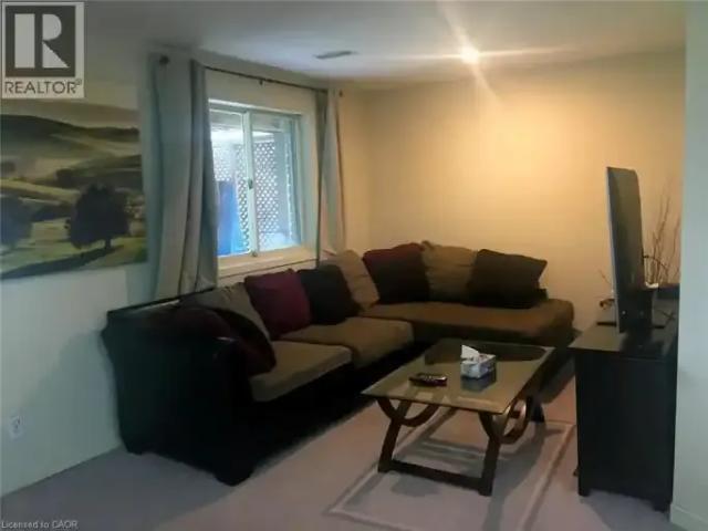 House 1 Bedroom For Rent Kitchener ON 1400 ES105118968