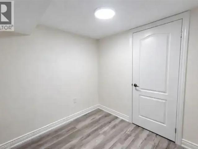 House 1 Bedroom For Rent Kitchener ON 1550 ES101507895