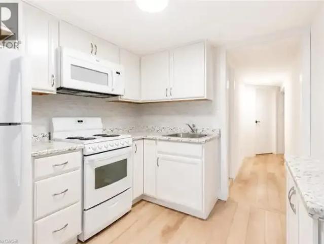 House 1 Bedroom For Rent Kitchener ON 1600 ES102752724