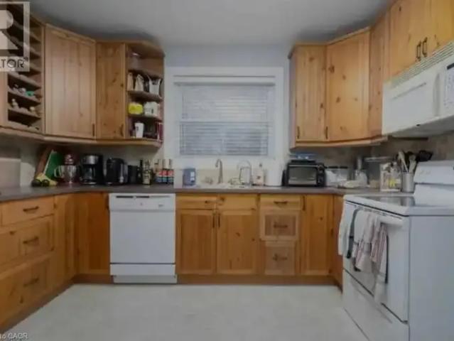House 1 Bedroom For Rent Kitchener ON 1700 ES103487538