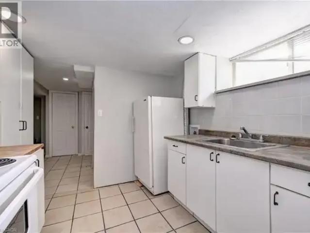 House 1 Bedroom For Rent Kitchener ON 1200 ES103770662