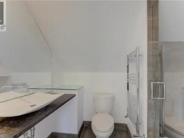 House 1 Bedroom For Rent Kitchener ON 2850 ES102794920