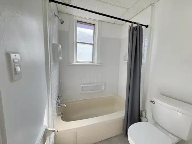 House 1 Bedroom For Rent Hamilton ON 1175 ES102846704