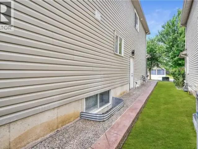 House 1 Bedroom For Rent Waterloo ON 1250 ES101878214