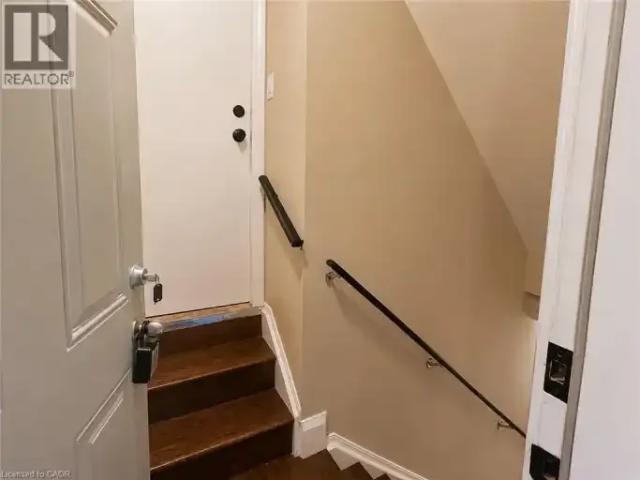 House 1 Bedroom For Rent Waterloo ON 1400 ES103216004