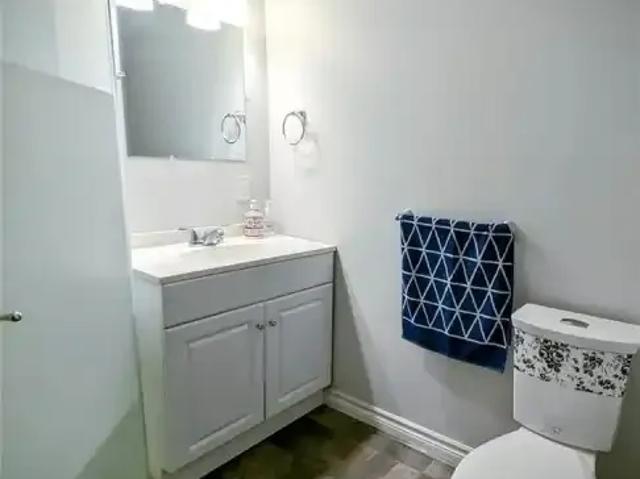 House 1 Bedroom For Rent Waterloo ON 700 ES103216002