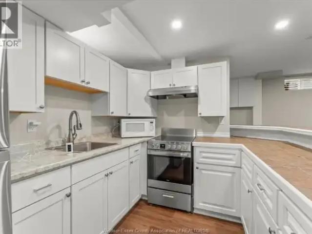 House 1 Bedroom For Rent Windsor ON 1700 ES103594569
