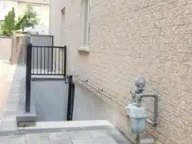 House 1 Bedroom For Rent Vaughan ON 1900 ES100977042