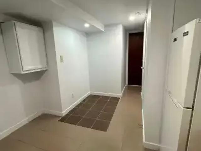 House 1 Bedroom For Rent Vancouver BC 1300 ES102052709