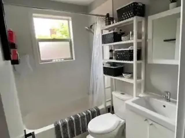 House 1 Bedroom For Rent Vanier ON 1525 ES103569134