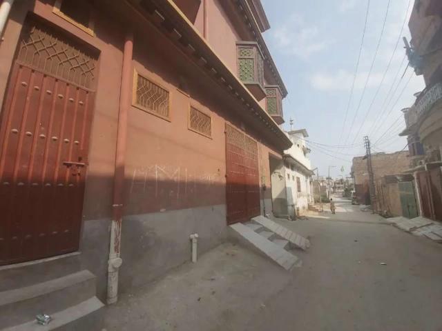 House, 1st portion Available from 10th july. Peshawar ID 06841