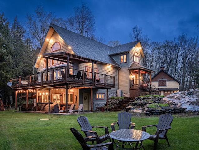 House with terrace