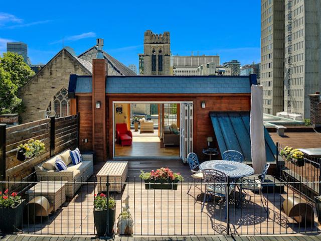 Contemporary apartment with terrace