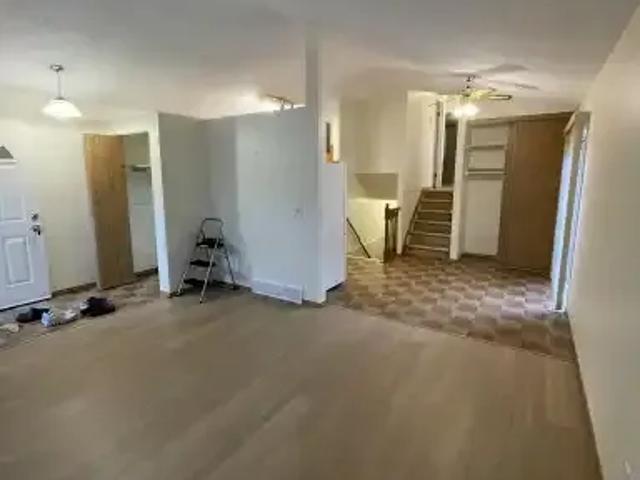 House 2 Bedroom For Rent Calgary AB 2250 ES104179047