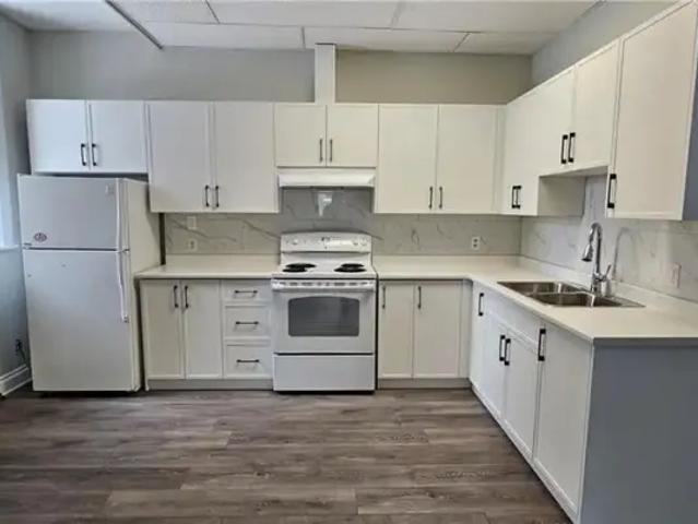 House 2 Bedroom For Rent Cambridge ON 1995 ES100901044
