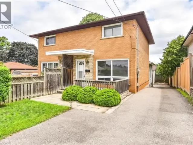 House 2 Bedroom For Rent Cambridge ON 2400 ES102085827