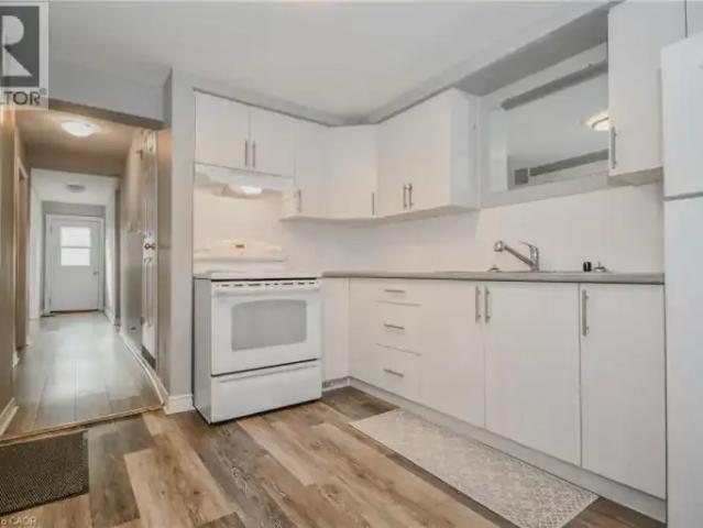 House 2 Bedroom For Rent Cambridge ON 2250 ES103695207