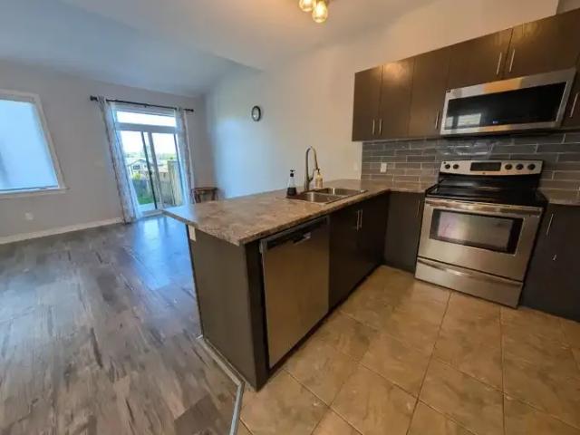 House 2 Bedroom For Rent Amherstview ON 2495 ES103958660