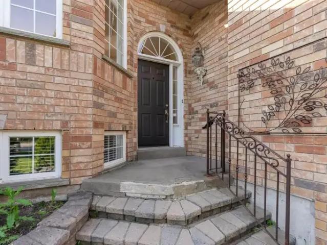 House 2 Bedroom For Rent Barrie ON 2250 ES103151625