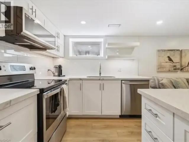 House 2 Bedroom For Rent Burlington ON 2100 ELS102883565