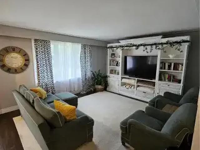 House 2 Bedroom For Rent Burlington ON 2600 ES105004960