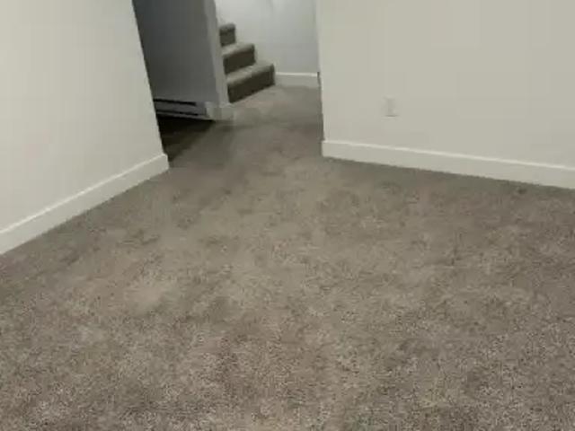 House 2 Bedroom For Rent Edmonton AB 1249 ELS98533555