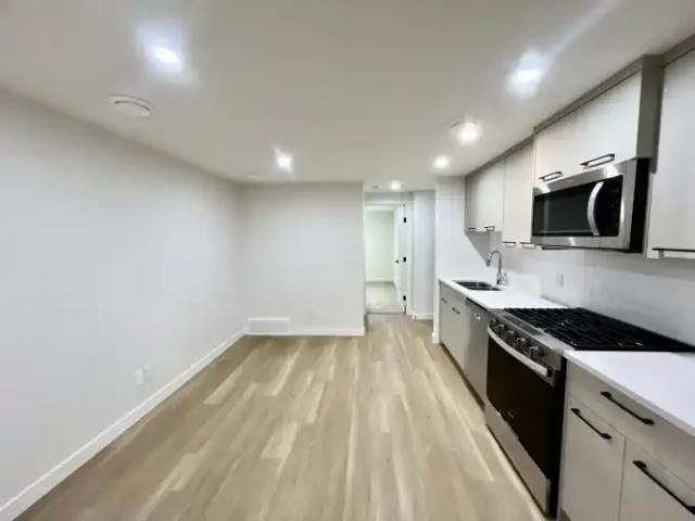 House 2 Bedroom For Rent Edmonton AB 1250 ELS101042625