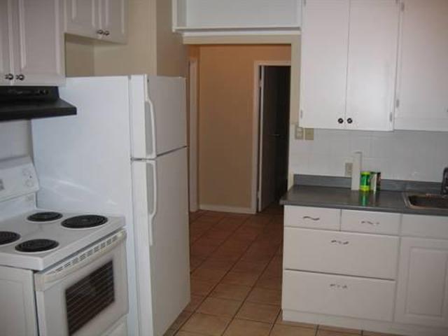 House 2 Bedroom For Rent Edmonton AB 1250 ELS102811215