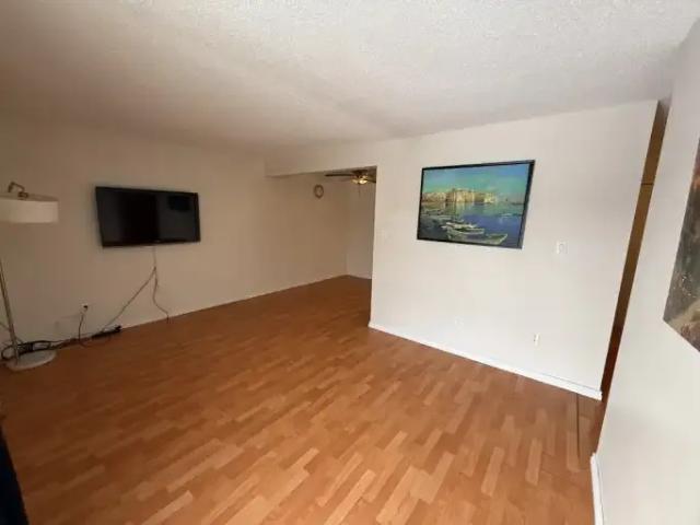 House 2 Bedroom For Rent Edmonton AB 1350 ES102846652