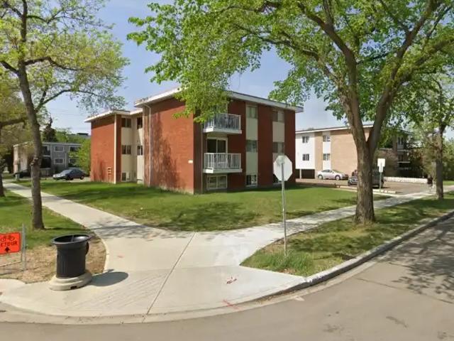 House 2 Bedroom For Rent Edmonton AB 1300 ES97007183
