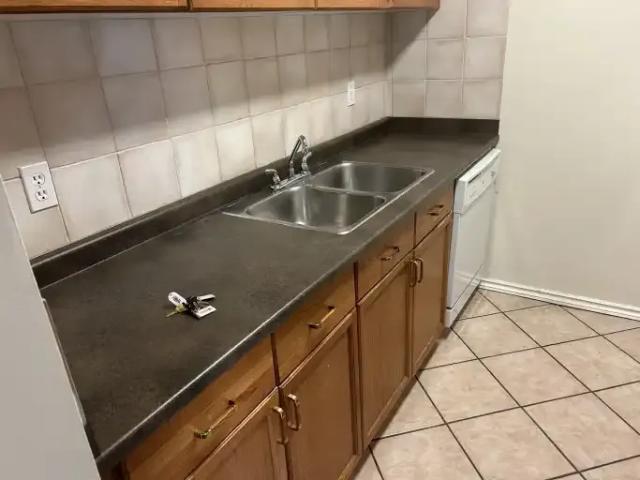 House 2 Bedroom For Rent Edmonton AB 1450 ES102846643