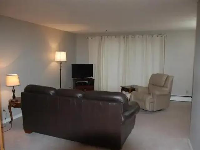 House 2 Bedroom For Rent Edmonton AB 1650 ELS102271406