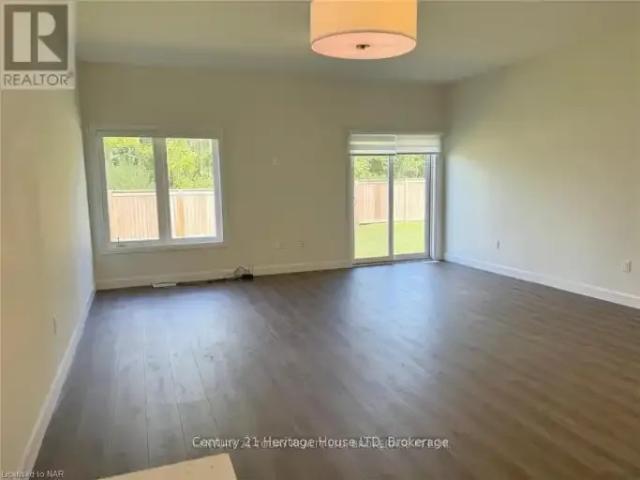 House 2 Bedroom For Rent Fort Erie ON 2800 ES103355359