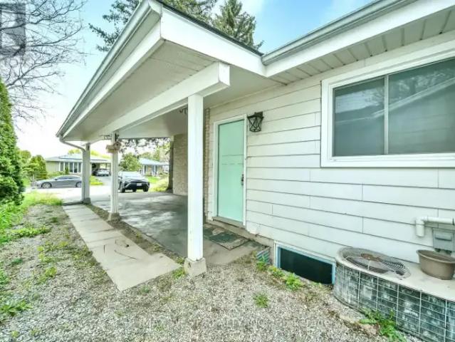 House 2 Bedroom For Rent Kitchener ON 1750 ES102658596