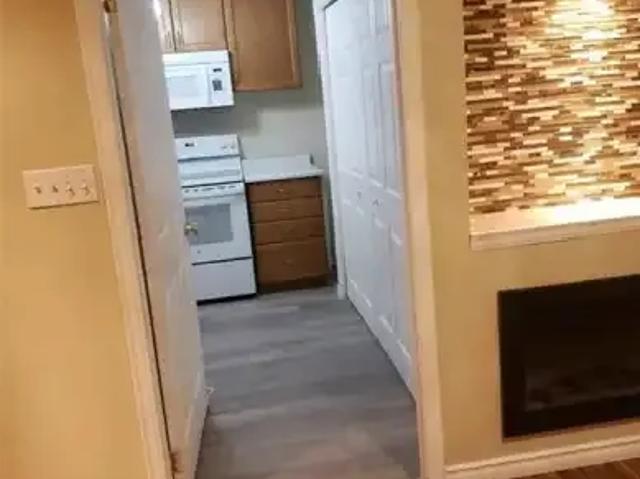 House 2 Bedroom For Rent Kitchener ON 1800 ES101217200