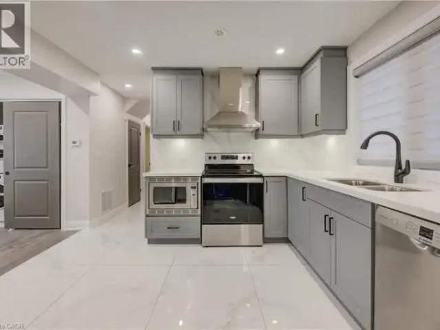 House 2 Bedroom For Rent Kitchener ON 1995 ES102752721
