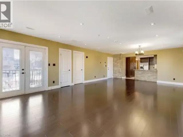 House 2 Bedroom For Rent Kitchener ON 2400 ES101507897