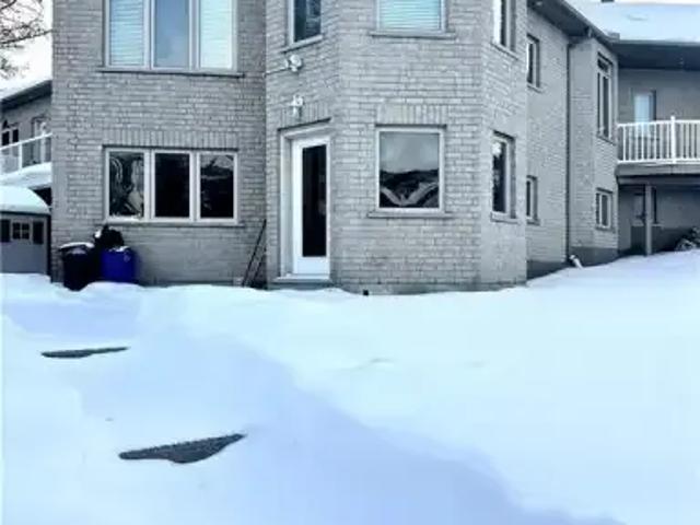 House 2 Bedroom For Rent Kitchener ON 2100 ES104957752