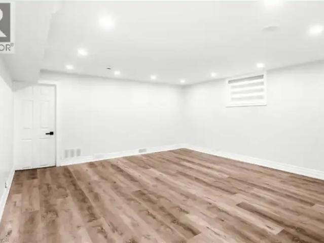 House 2 Bedroom For Rent Oakville ON 1950 ES102339192