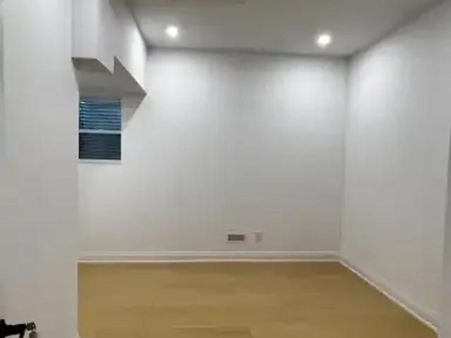 House 2 Bedroom For Rent Oakville ON 1900 ES102883663